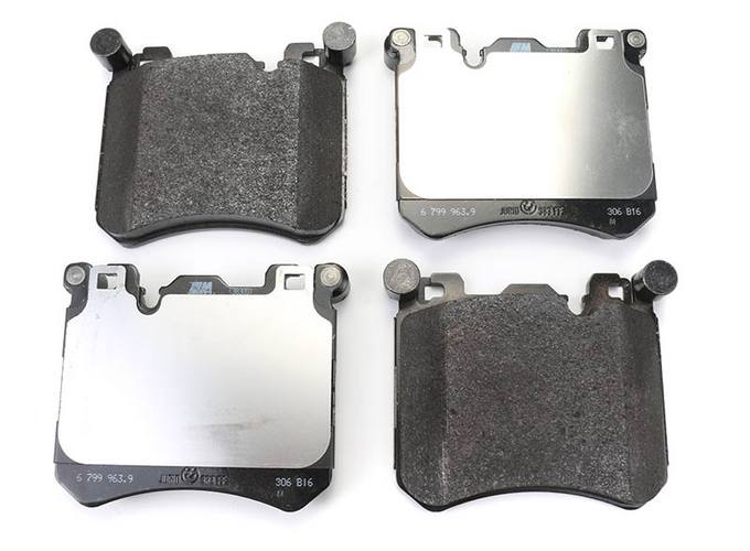 Front Brake Pad Set - 34116799964