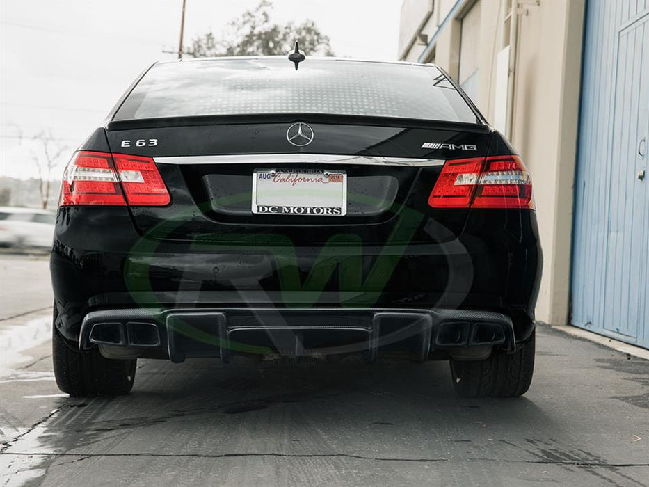 Mercedes W212 E63 Renn Style CF Diffuser