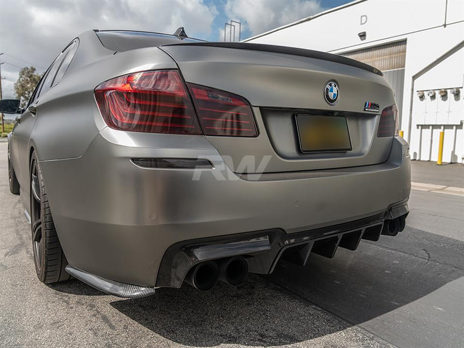 BMW F10 M5 Type I Carbon Fiber Center Diffuser