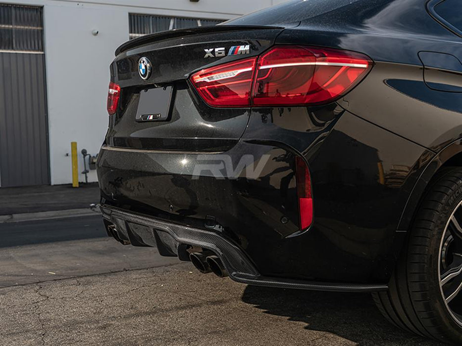 BMW F86 X6M 3D Style Carbon Fiber Diffuser