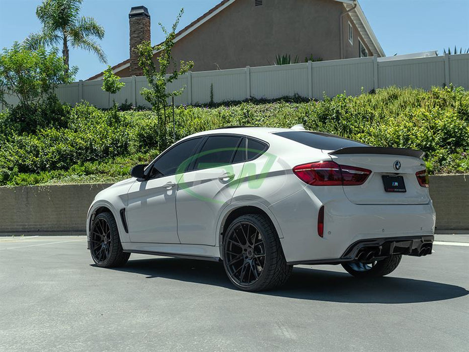 BMW F86 X6M 3D Style Carbon Fiber Diffuser