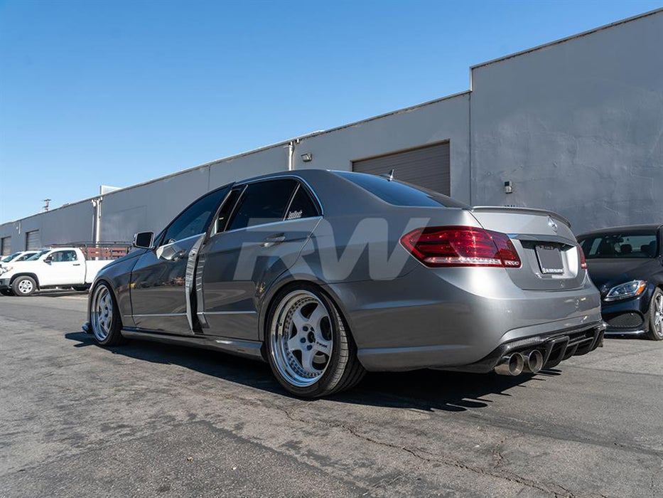 Mercedes W212 E63 Renn Style CF Diffuser