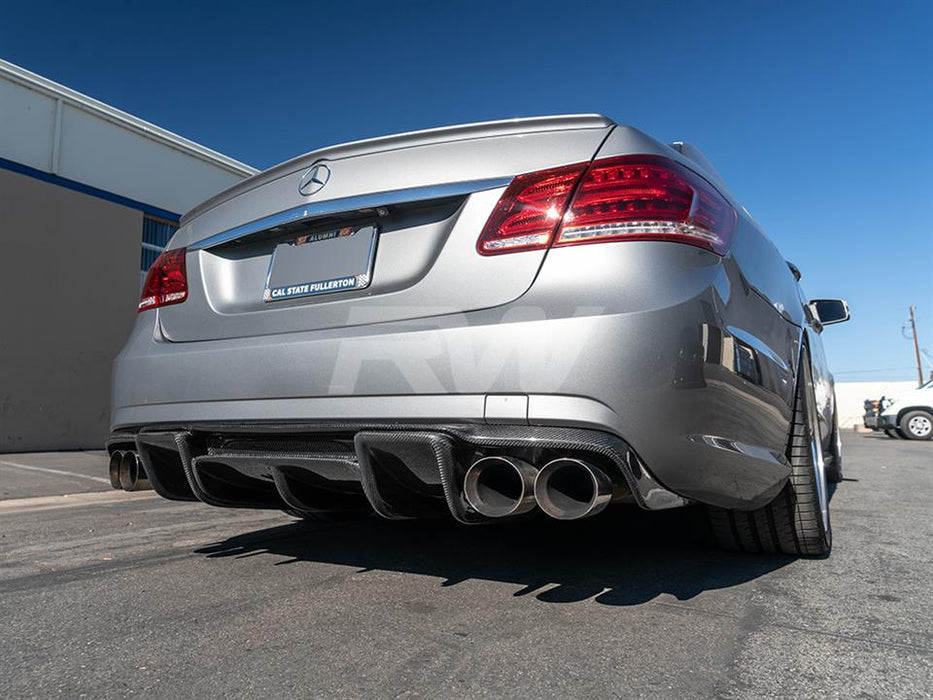 Mercedes W212 E63 Renn Style CF Diffuser