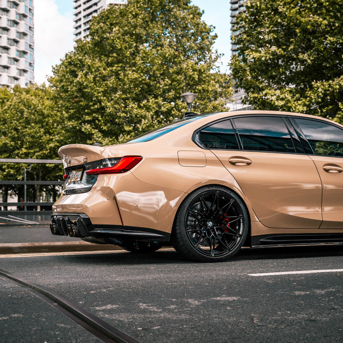 R44 MHC PLUS BMW G8X G80 M3 & G82 M4 OEM STYLE REAR DIFFUSER IN PRE PREG CARBON FIBRE